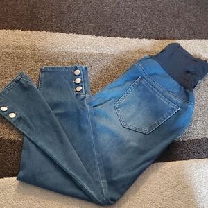 Baccini High Rise Blue Jeans with Button Accents